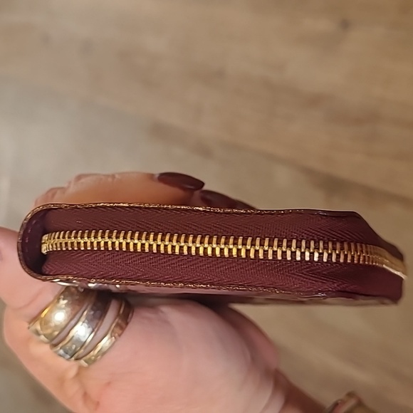 STUNNING louis vuitton Vernis leather plum wine red  zippy 4 card slots - Picture 6 of 16